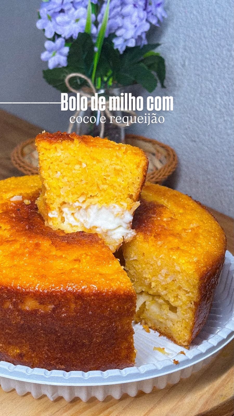 Bolo de Milho com Coco e Requeijão